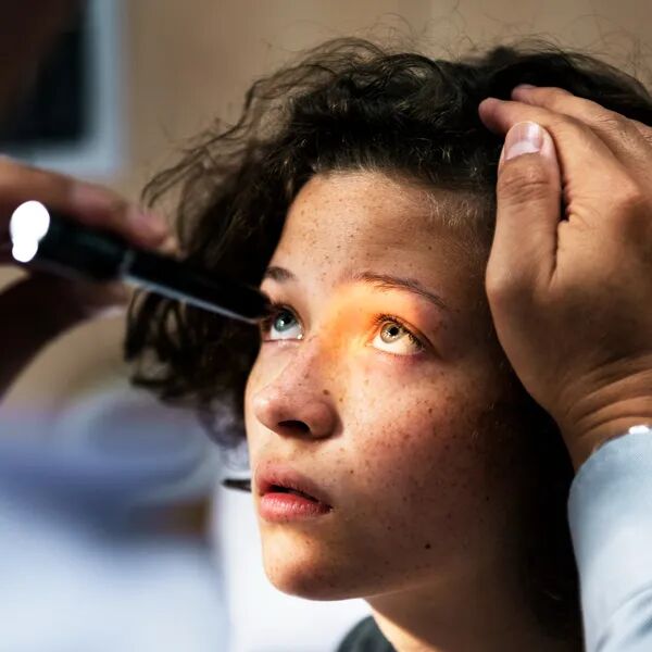 Vos yeux en urgence On agit vite